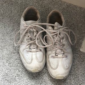 Cheer Shoes (Nfinity Game Day Size 6)